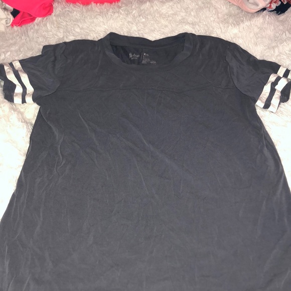 T shirt - Picture 1 of 3